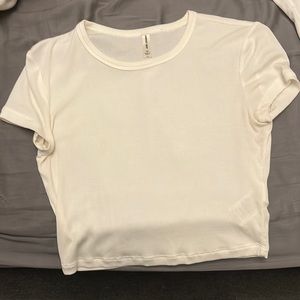 Aritzia - Sunday best